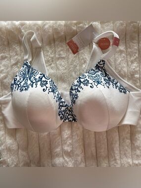 NWT Cacique Bra 38C White Blue Floral Lightly Lined Full Coverage Underwire